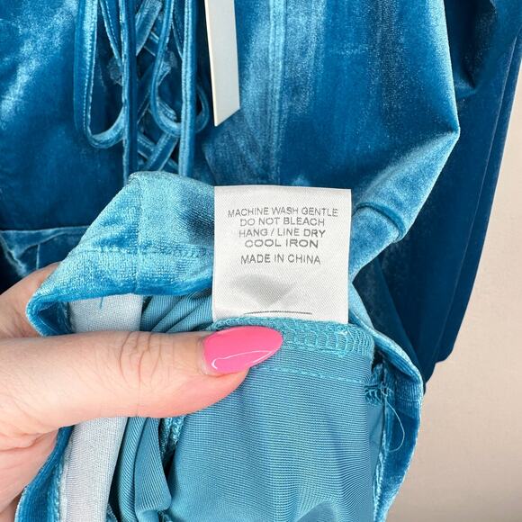 NWT KAI Collective Beebeeta Off Shoulder Turquoise Lace Up Velvet Mini Dress XL - Picture 15 of 16